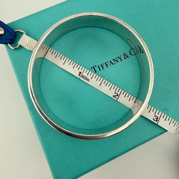 RARE Tiffany & Co. Wide Makers Celtic Bangle in Sterling Silver 62g - Picture 4 of 5